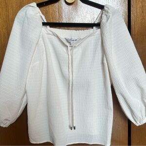 Elizabeth and James Puffed Sleeve Blouse Small